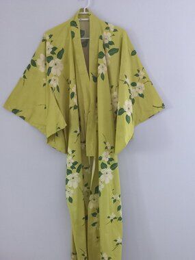 KIMONO yellow with white flowers and green leaves